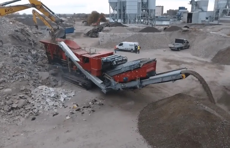 How to recycle construction waste by a crusher